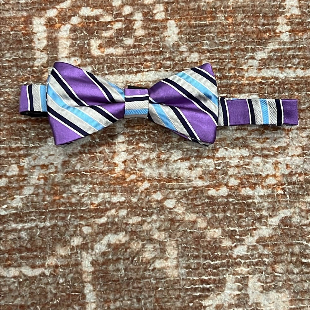 bow tie